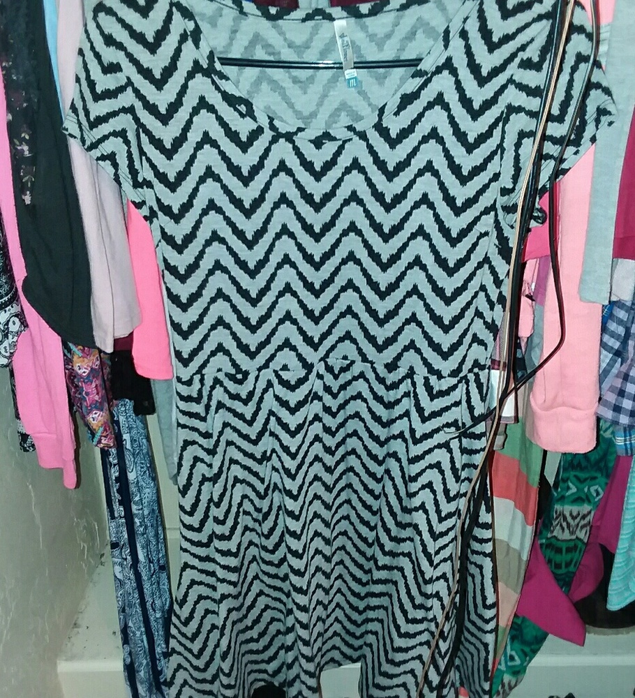 Clothes - Picture 2 of 8